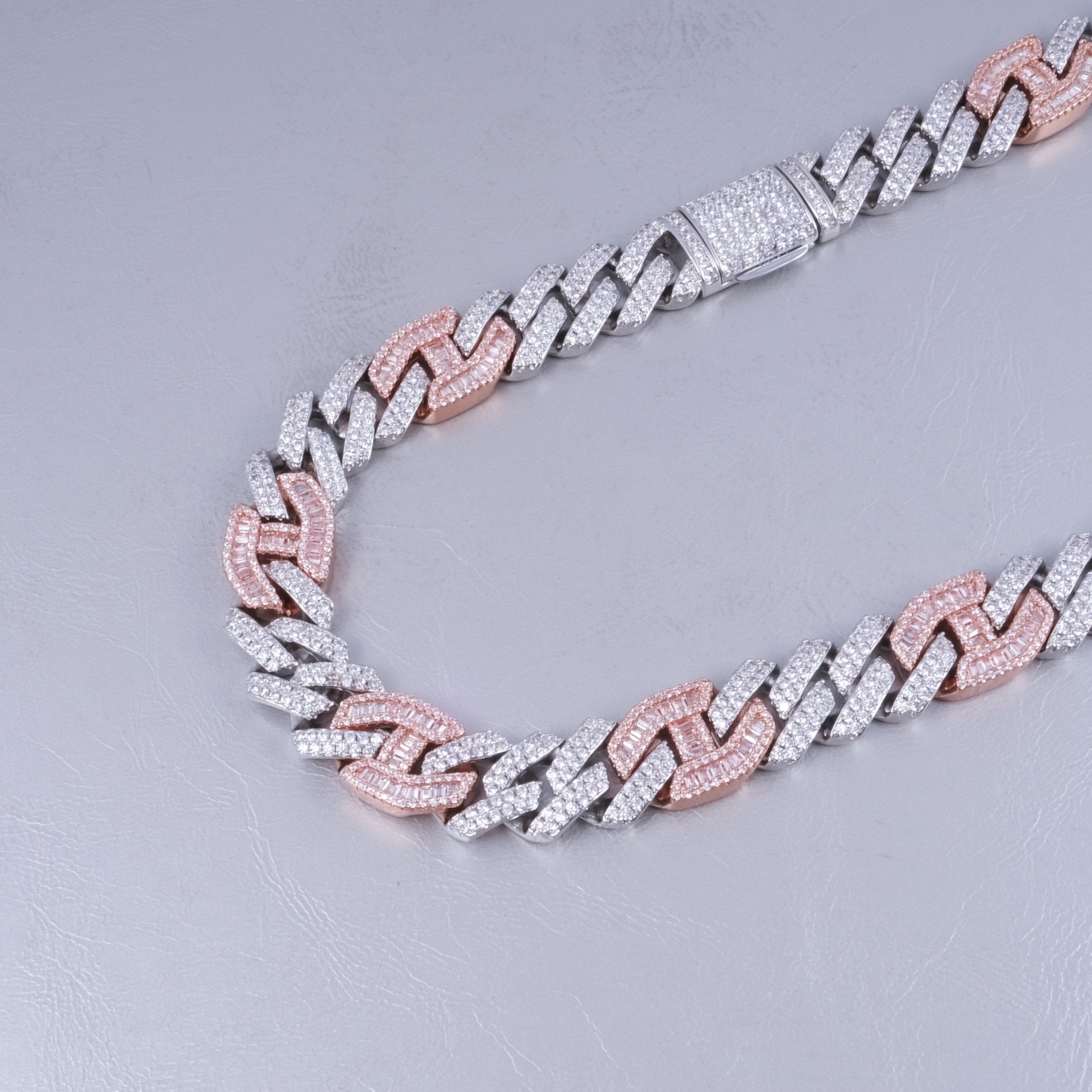 Iced Out Prong Link Choker (12mm) in White&amp;Pink