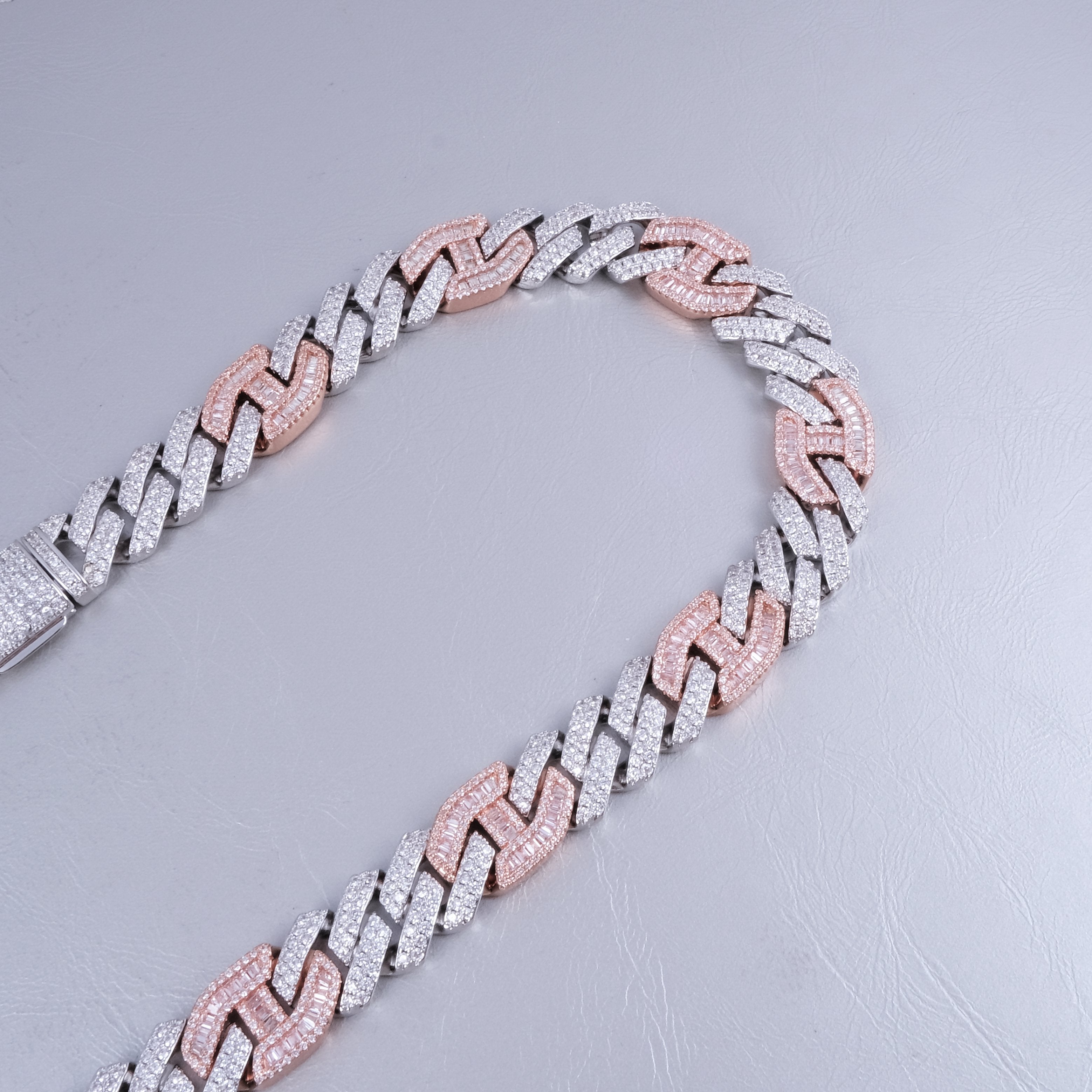 Iced Out Prong Link Choker (12mm) in White&amp;Pink