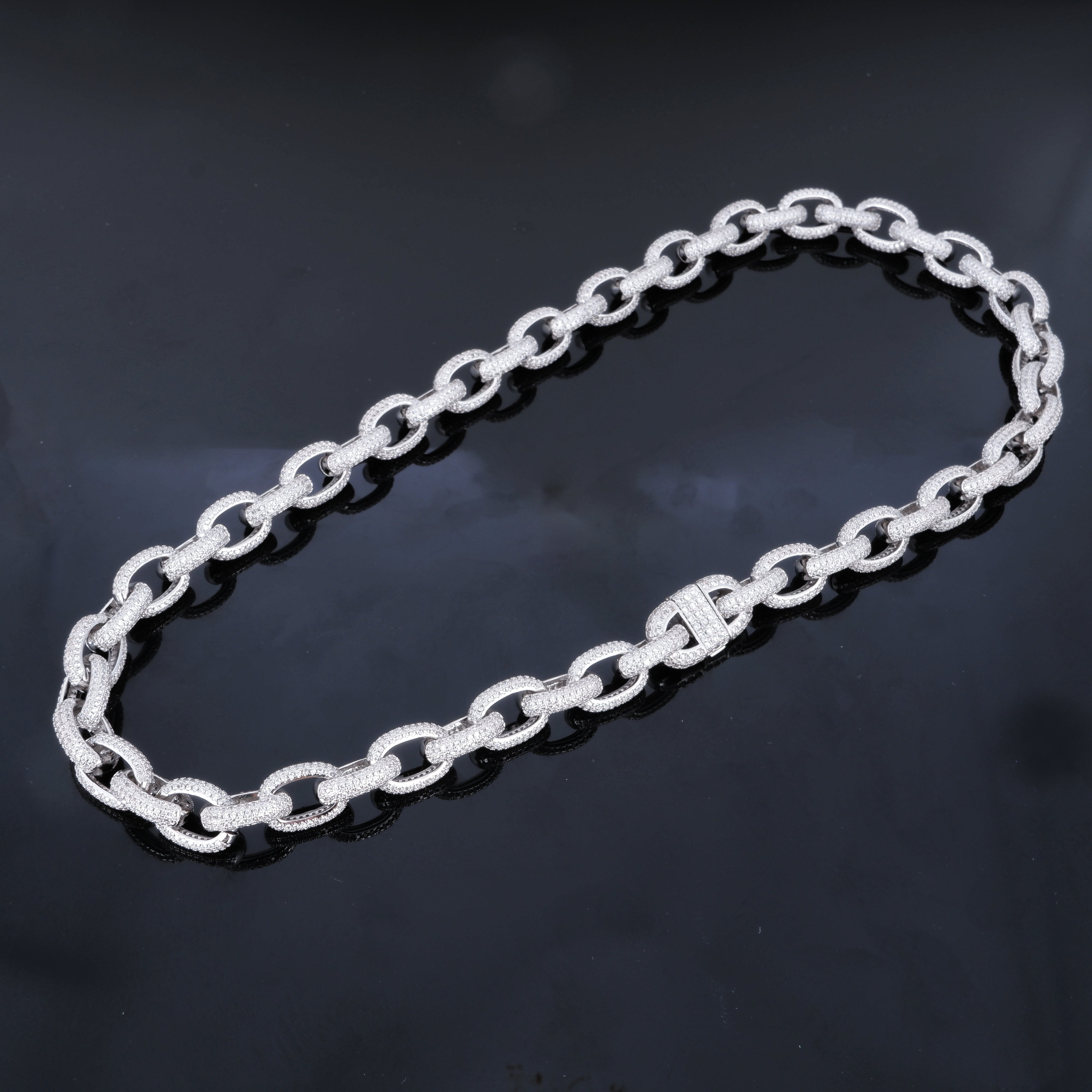 Annular Iced Out Prong Link Choker in WhiteGold