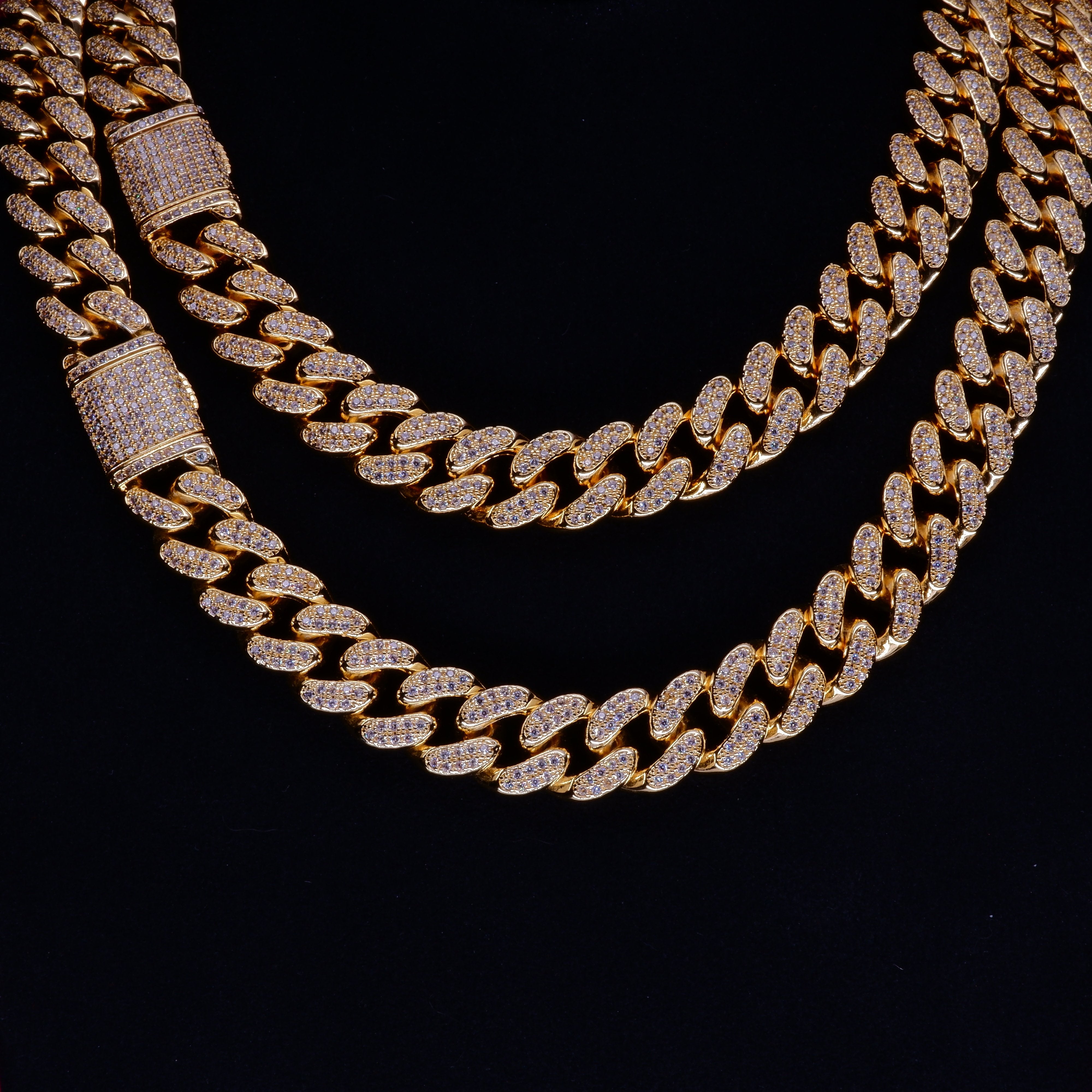 🔥New Flip buckle Iced Out Cuban Link Chain Gold-Plated