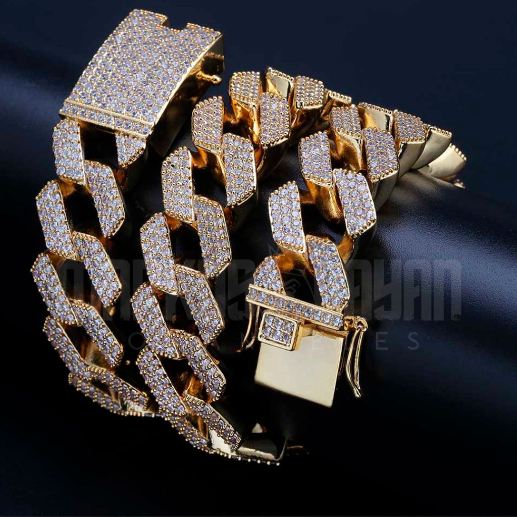 20mm Diamond Prong Cuban Chain  18K Gold