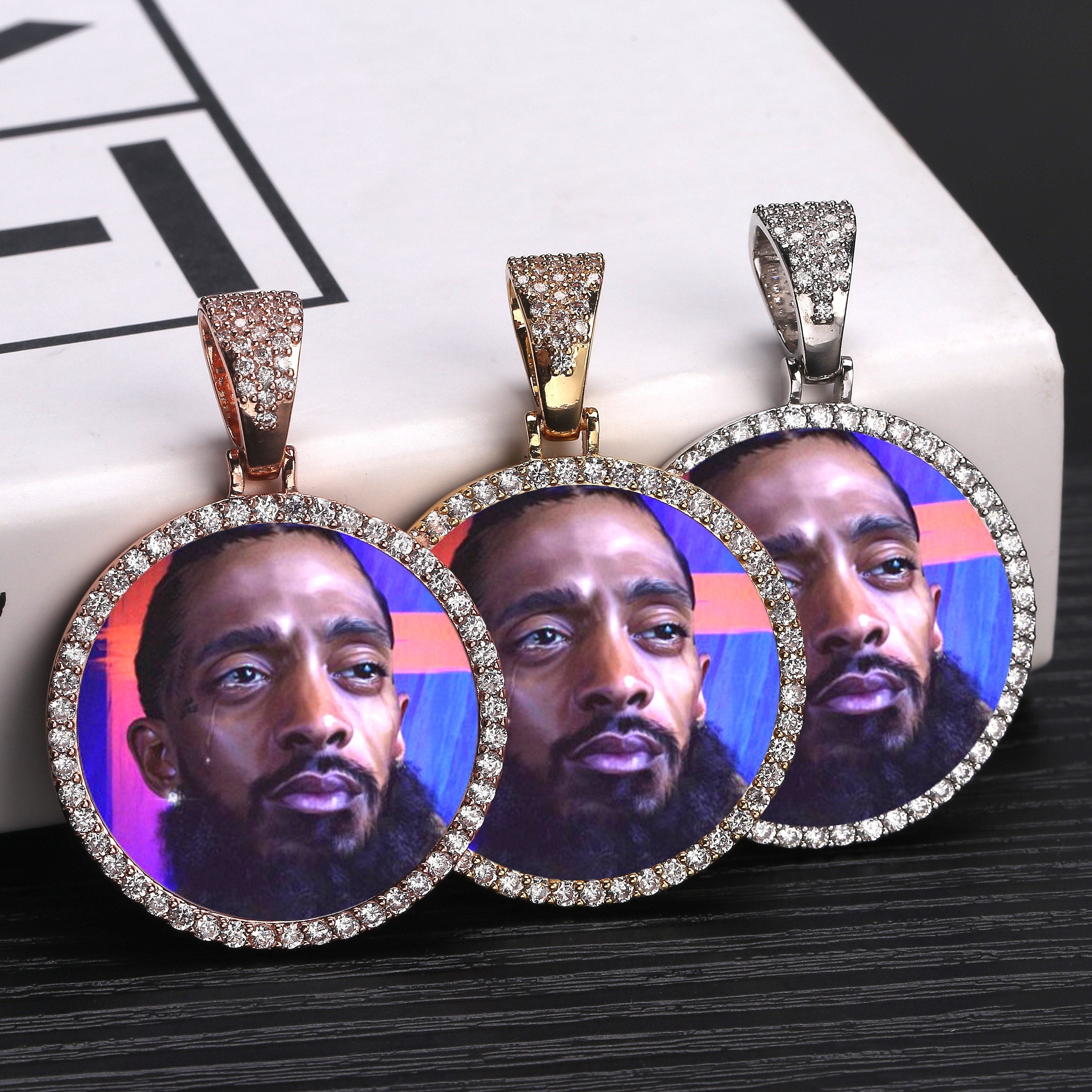 VZAKA Jewelry Custom Photo Pendant